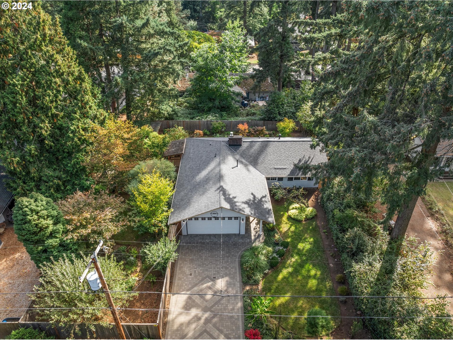 6238 Southwest McEwan Road Lake Oswego, OR 97035 - Photo 32 of 38 Gallery Image 32