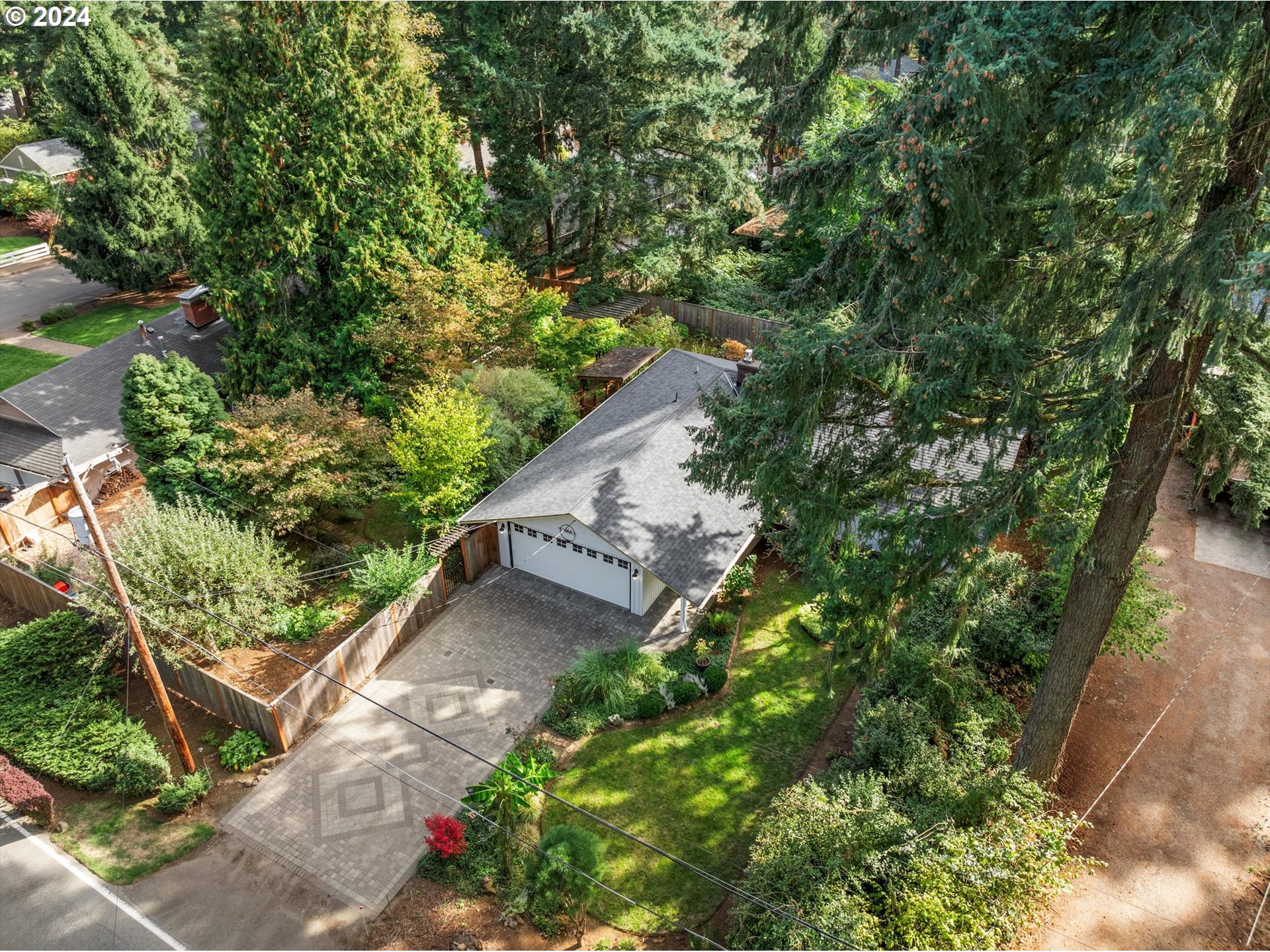 6238 Southwest McEwan Road Lake Oswego, OR 97035 - Photo 33 of 38 Gallery Image 33