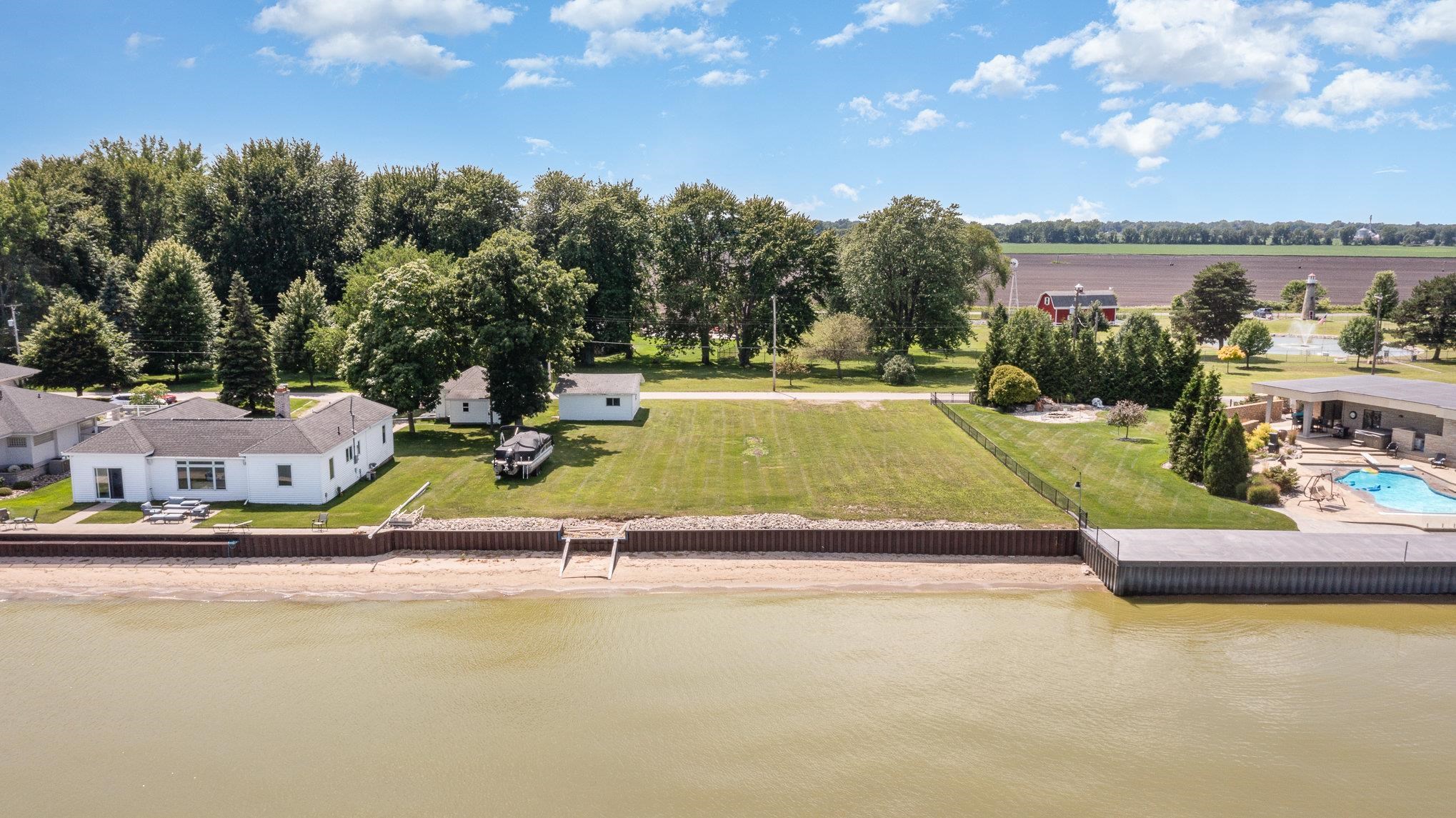 643 South Linwood Beach Road Linwood, MI 48634 - Photo 1 of 15