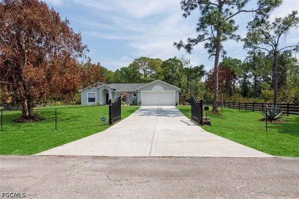 $360,000 | 2118 Moore Avenue, Alva, FL 33920