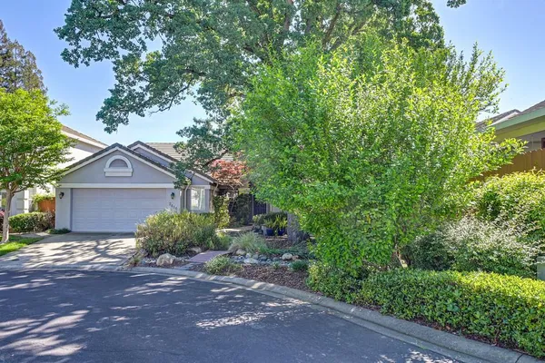 $609,000 | 2416 Konvalin Oaks Lane, Carmichael, CA 95608