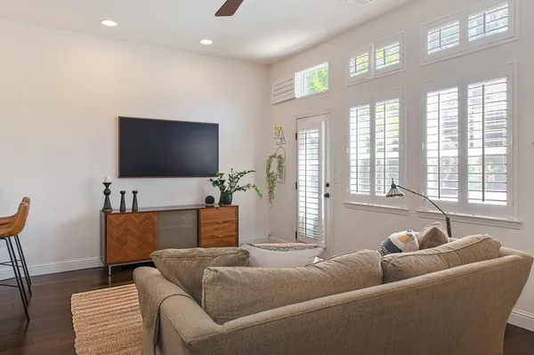 $609,000 | 2416 Konvalin Oaks Lane, Carmichael, CA 95608