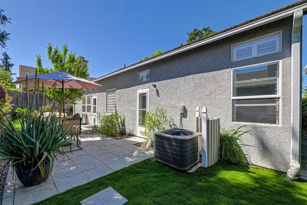 $609,000 | 2416 Konvalin Oaks Lane, Carmichael, CA 95608