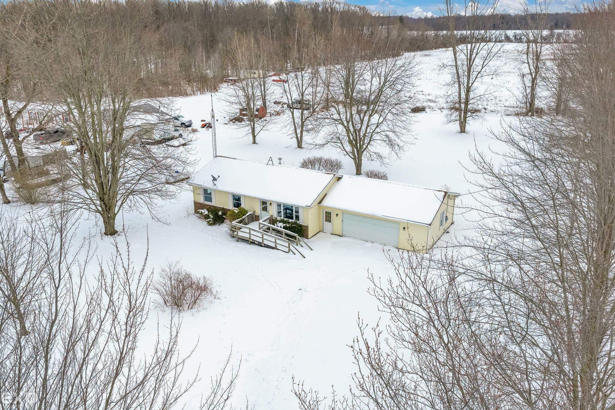 5840 Mortimer Line Road Croswell, MI 48422 - Photo 6 of 44 50199354-1fba80be-ccd8-422f-9816-798fa606b968.JPG