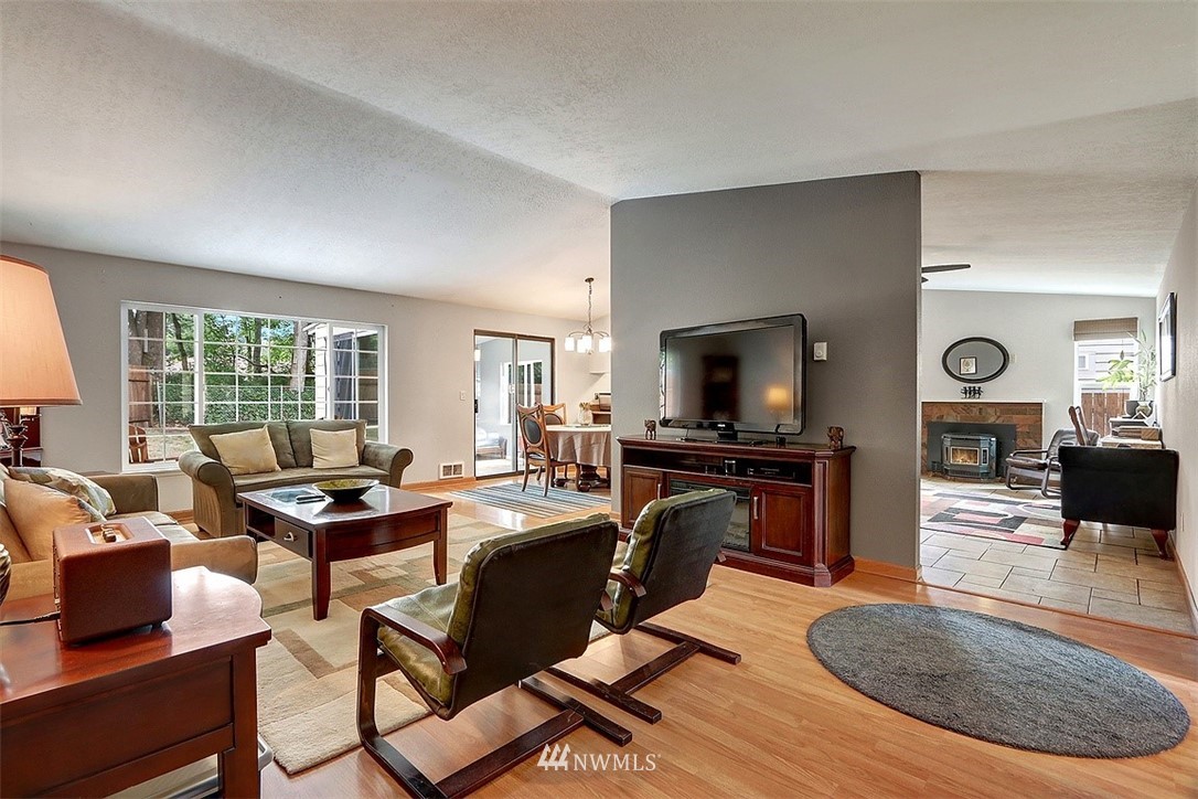 19408 144th Place Southeast Renton, WA 98058 - Photo 6 of 25 Gallery Image 6