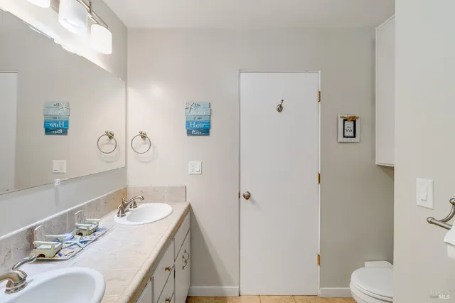 $649,000 | 35550 Ocean View Way, Gualala, CA 95445