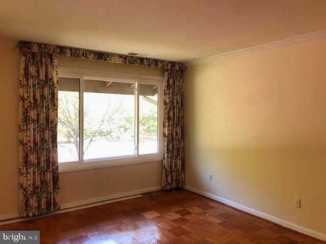 15 Cross Keys Road, Unit E Baltimore, MD 21210 - Photo 21 of 35 Master Bedroom w/ recent triple window