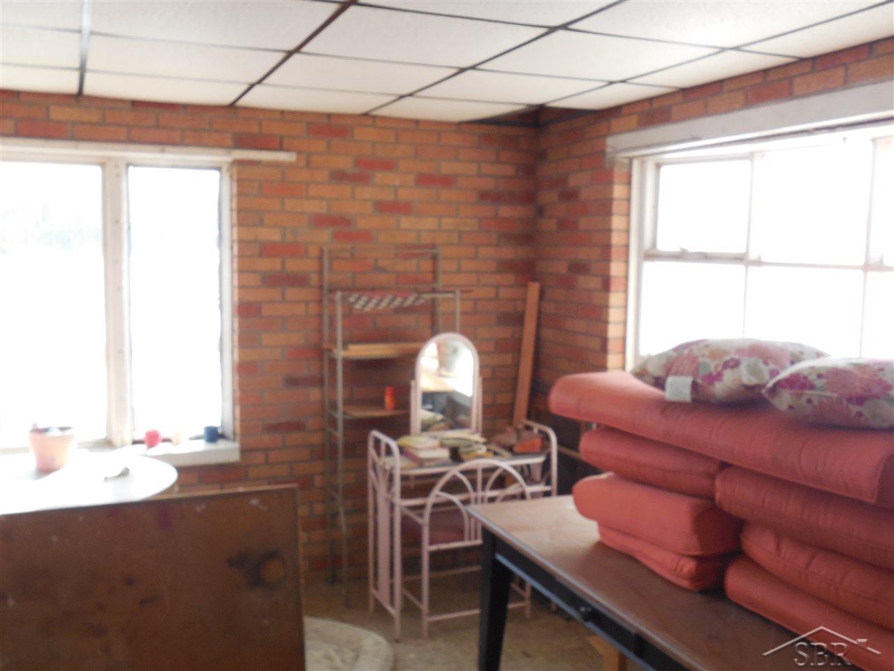 7751 Barnes Road Millington, MI 48746 - Photo 13 of 37 31281640-12.JPG