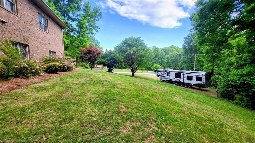 7035 Skylark Road Pfafftown, NC 27040 - Photo 45 of 47