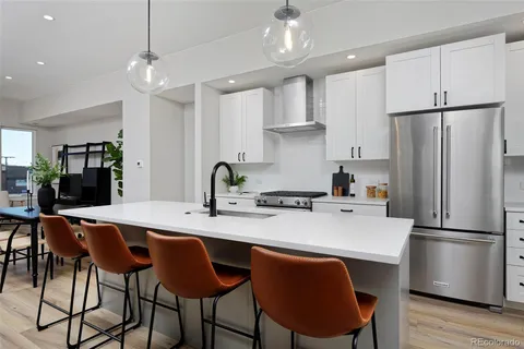 $599,000 | 8280 East 36th Avenue, Unit 25, Denver, CO 80238