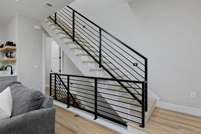 a view of entryway and workspace