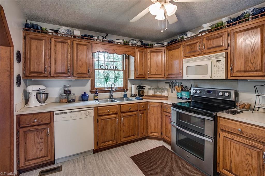 1603 Mack Road Asheboro, NC 27205 - Photo 9 of 30 Gallery Image 9