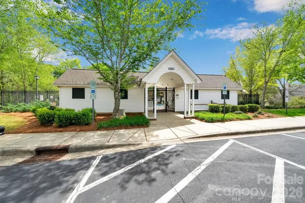 $265,000 | 17039 Greenlawn Hills Court, Charlotte, NC 28213