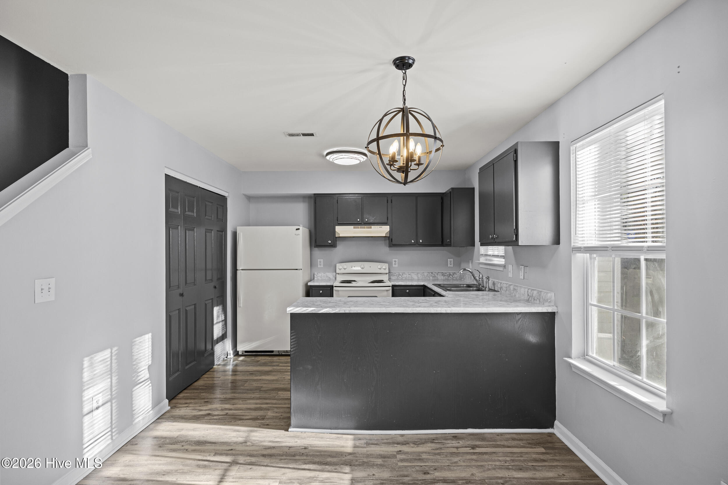 306 St Rosea Road Wilmington, NC 28405 - Photo 11 of 35 11_kitchen