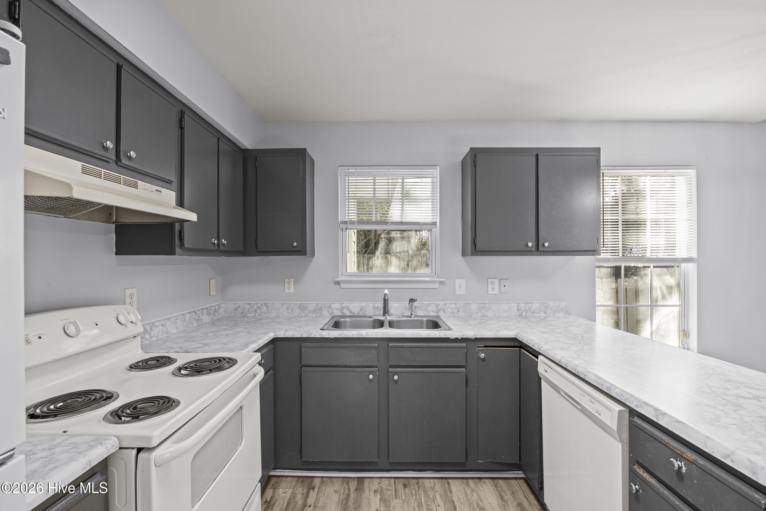 306 St Rosea Road Wilmington, NC 28405 - Photo 12 of 35 12_kitchen