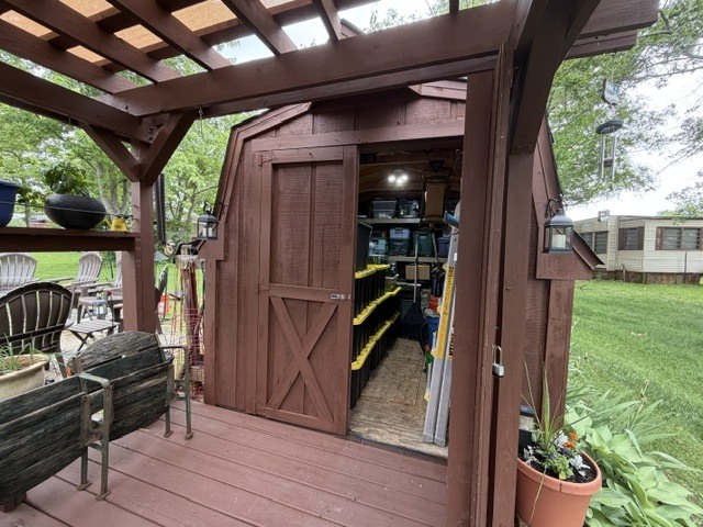 2795 East 28th Road Marseilles, IL 61341 - Photo 34 of 91 a view of outdoor space and deck