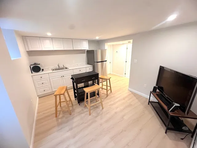 $3,000 | 39 Cottage Street, Unit 1, Stoneham, MA 02180