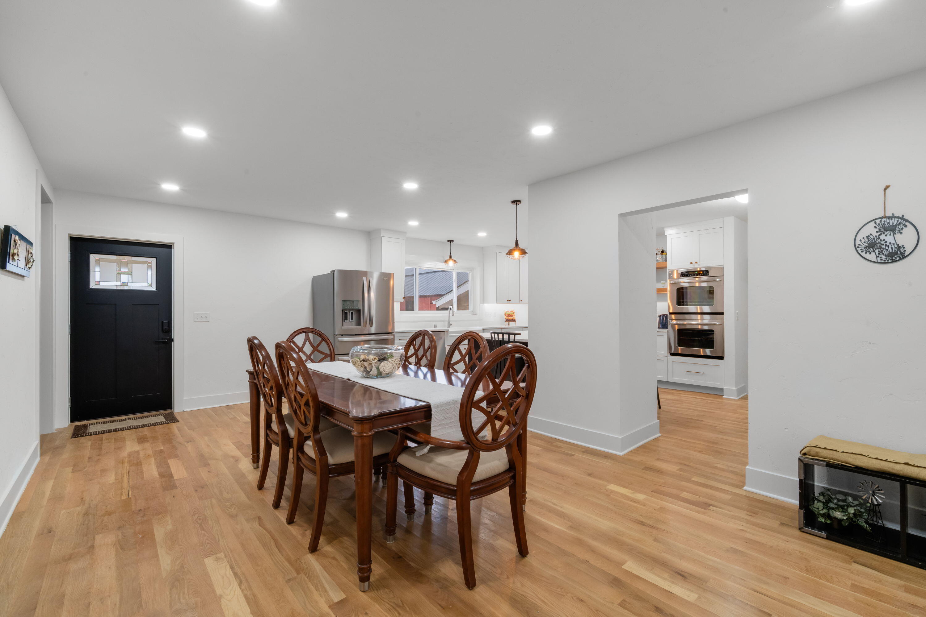 5036 County Highway West Bend, WI 53090 - Photo 14 of 53 Dining