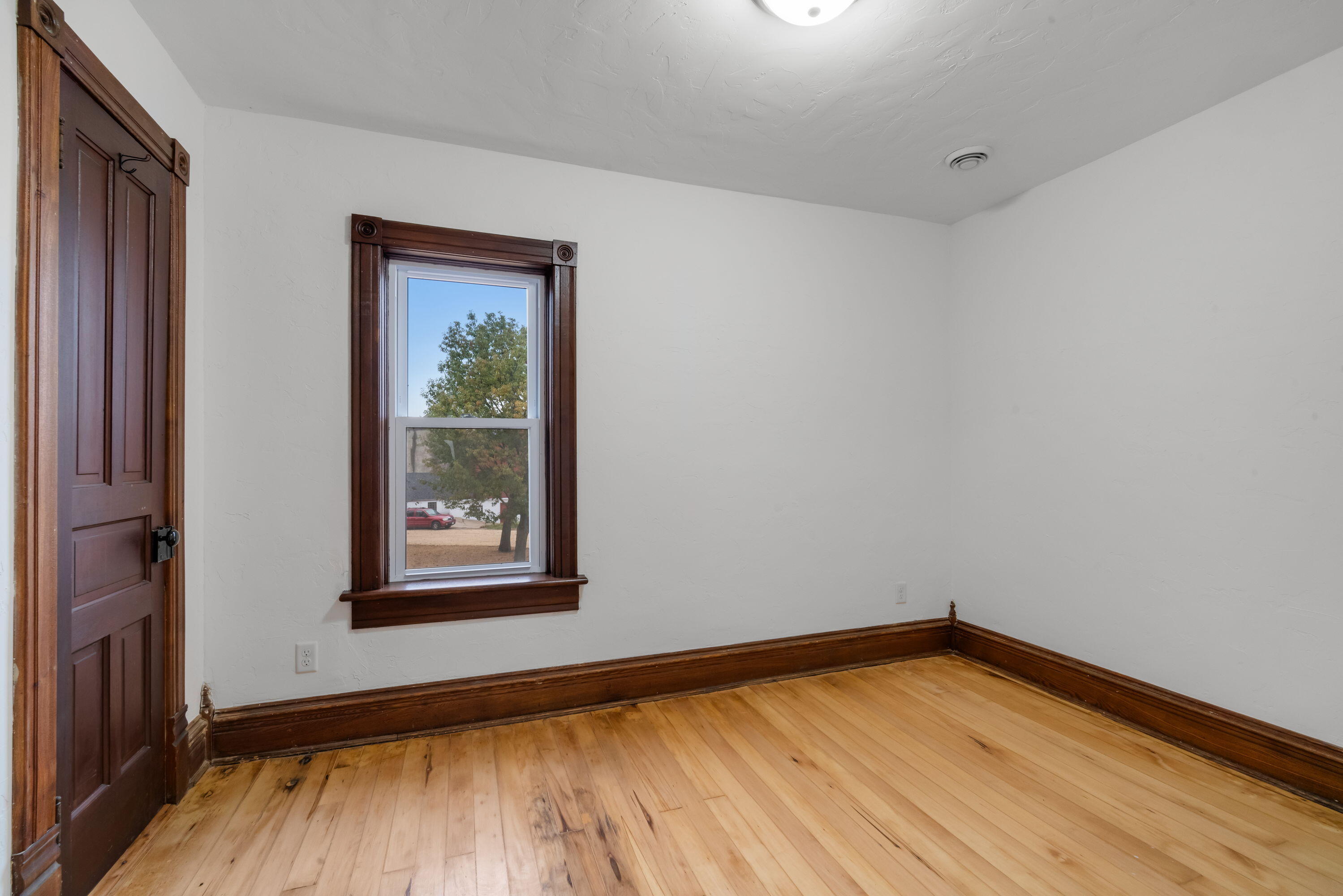 5036 County Highway West Bend, WI 53090 - Photo 27 of 53 BR