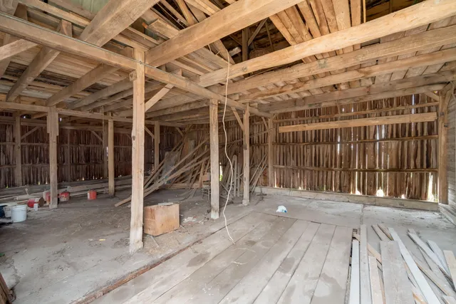 $1,099,000 | 5036 County Highway, West Bend, WI 53090