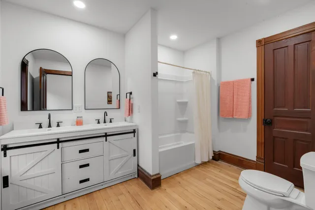 $1,099,000 | 5036 County Highway, West Bend, WI 53090