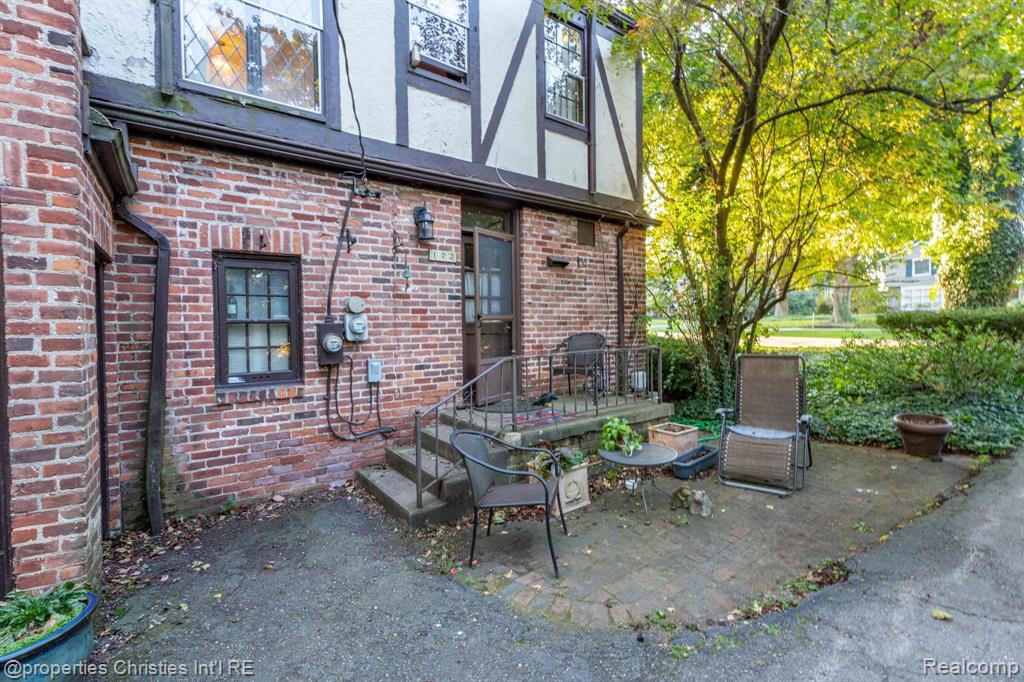 172 Overhill Road Bloomfield Hills, MI 48301 - Photo 13 of 17 Gallery Image 13