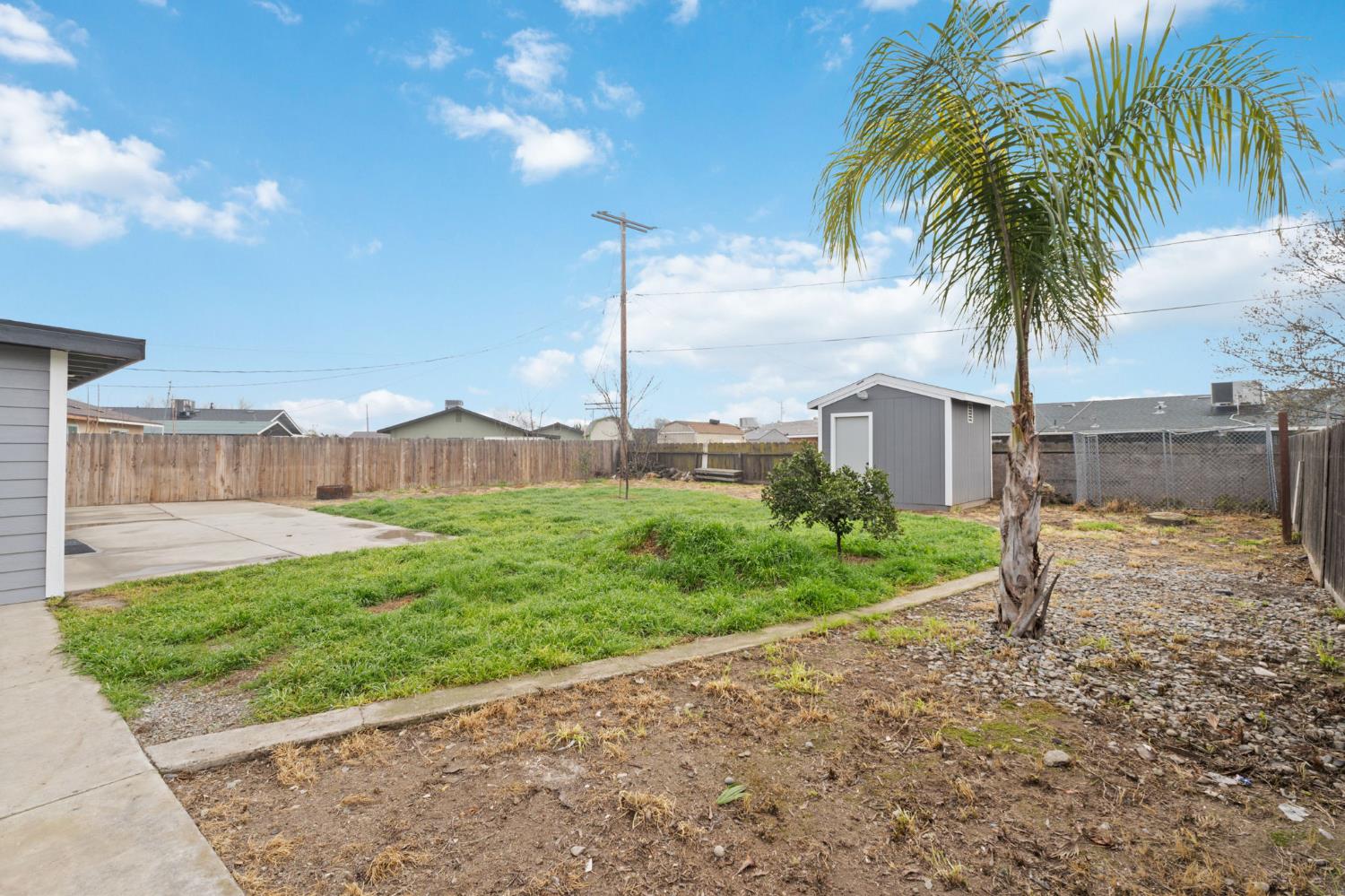 14191 Pimo Street Armona, CA 93202 - Photo 14 of 25