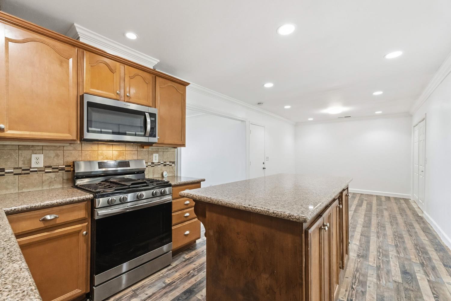 14191 Pimo Street Armona, CA 93202 - Photo 21 of 25