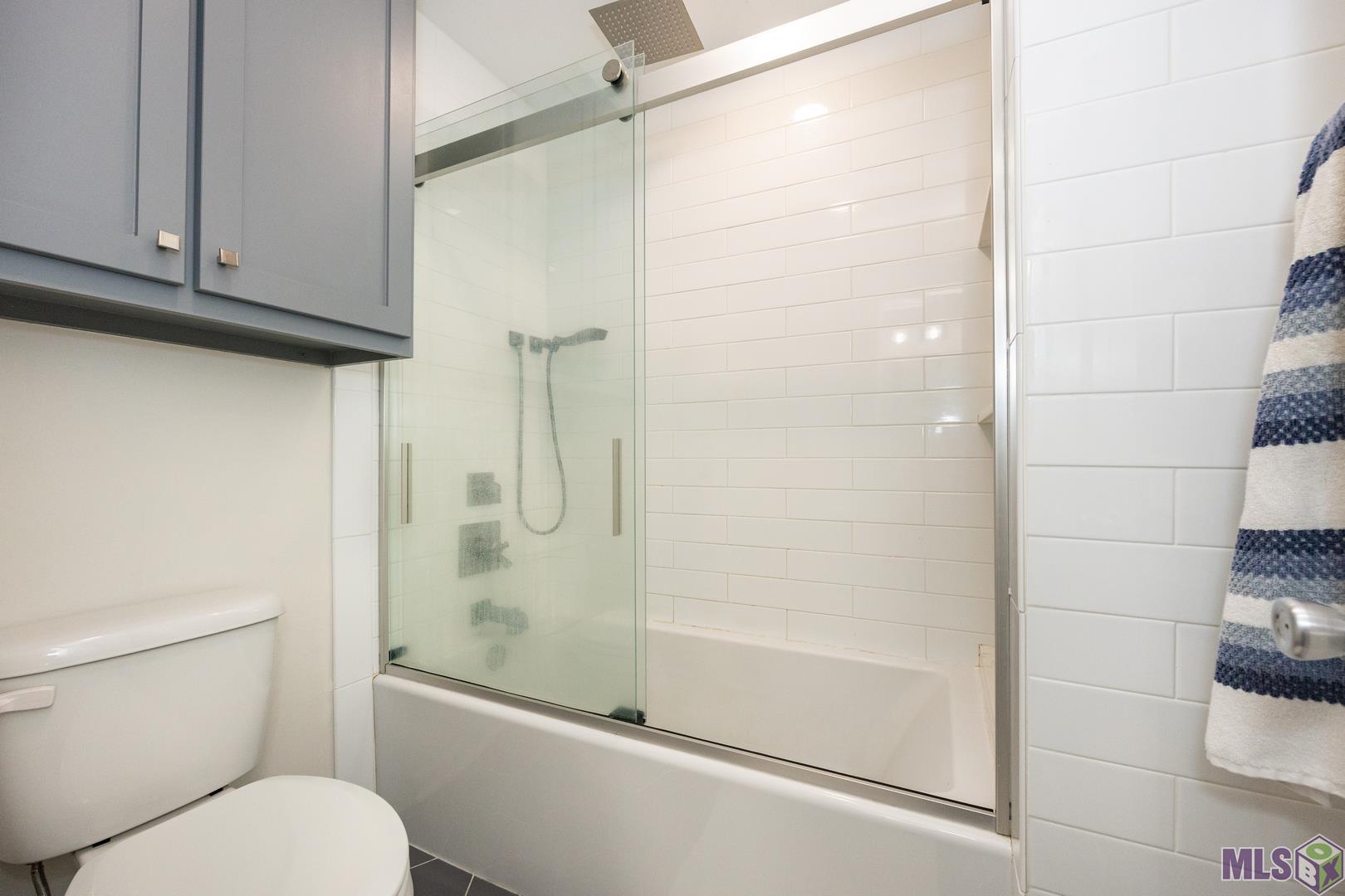 245 Rue De Laplace Baton Rouge, LA 70810 - Photo 14 of 24 Master Bathroom
