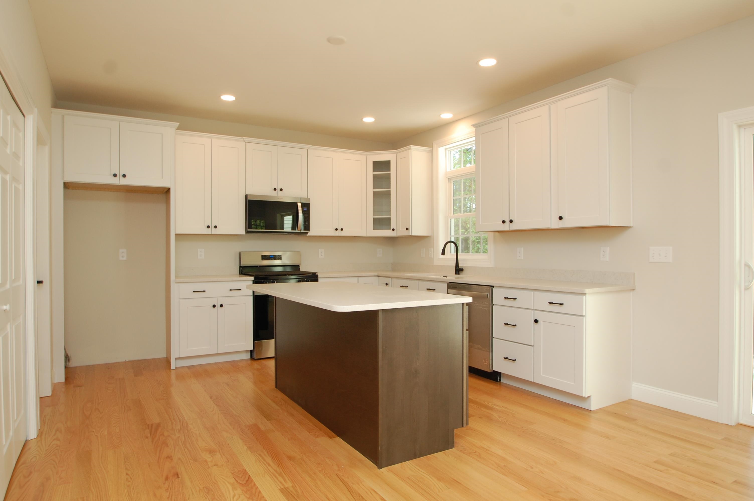 9 Reeds Ferry Way Merrimack, NH 03054 - Photo 2 of 20