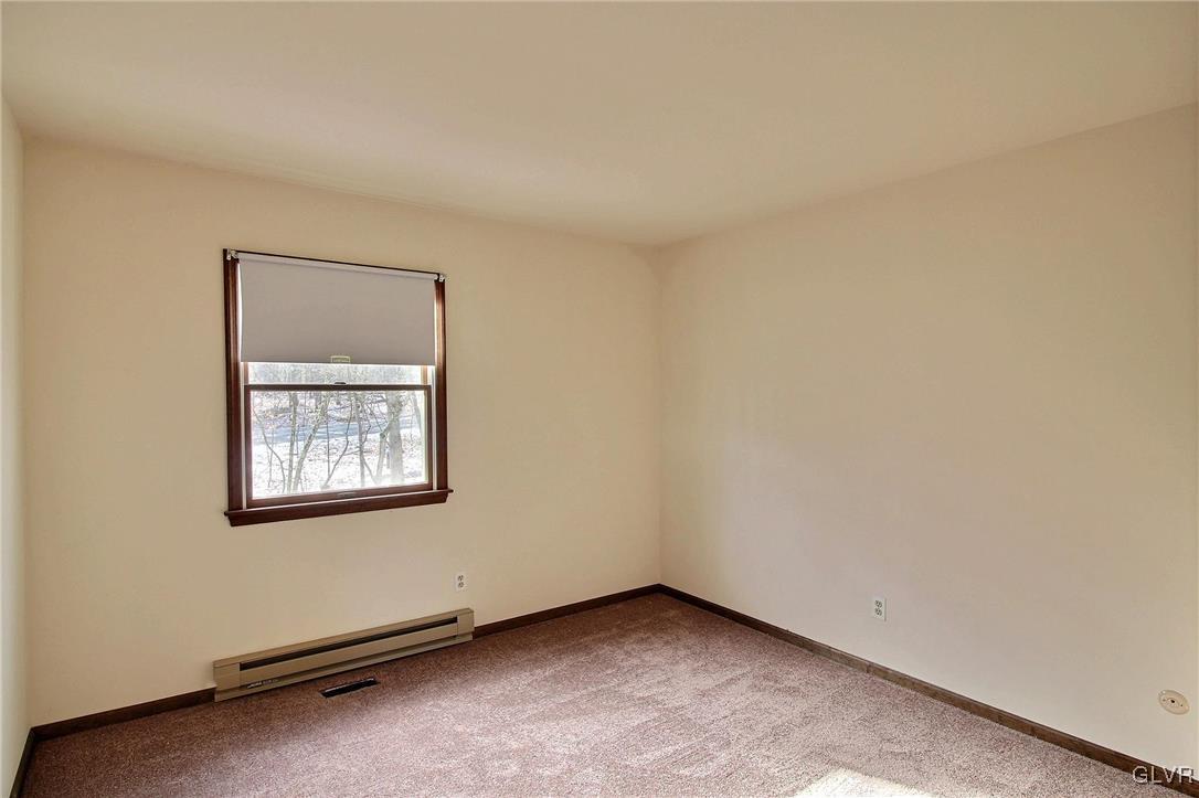128 Balson Road Stroudsburg, PA 18360 - Photo 8 of 15 Gallery Image 8