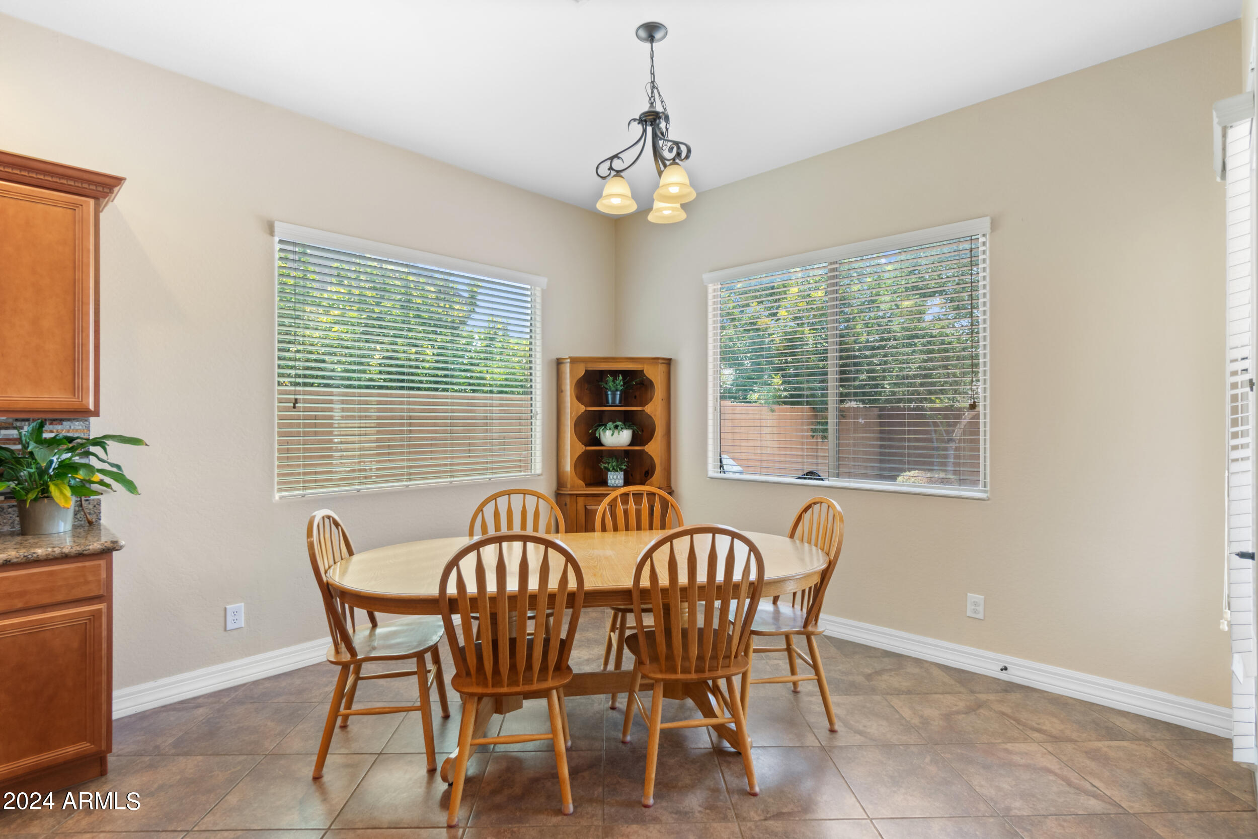 16205 West Berkeley Road Goodyear, AZ 85395 - Photo 12 of 32 Dining Area