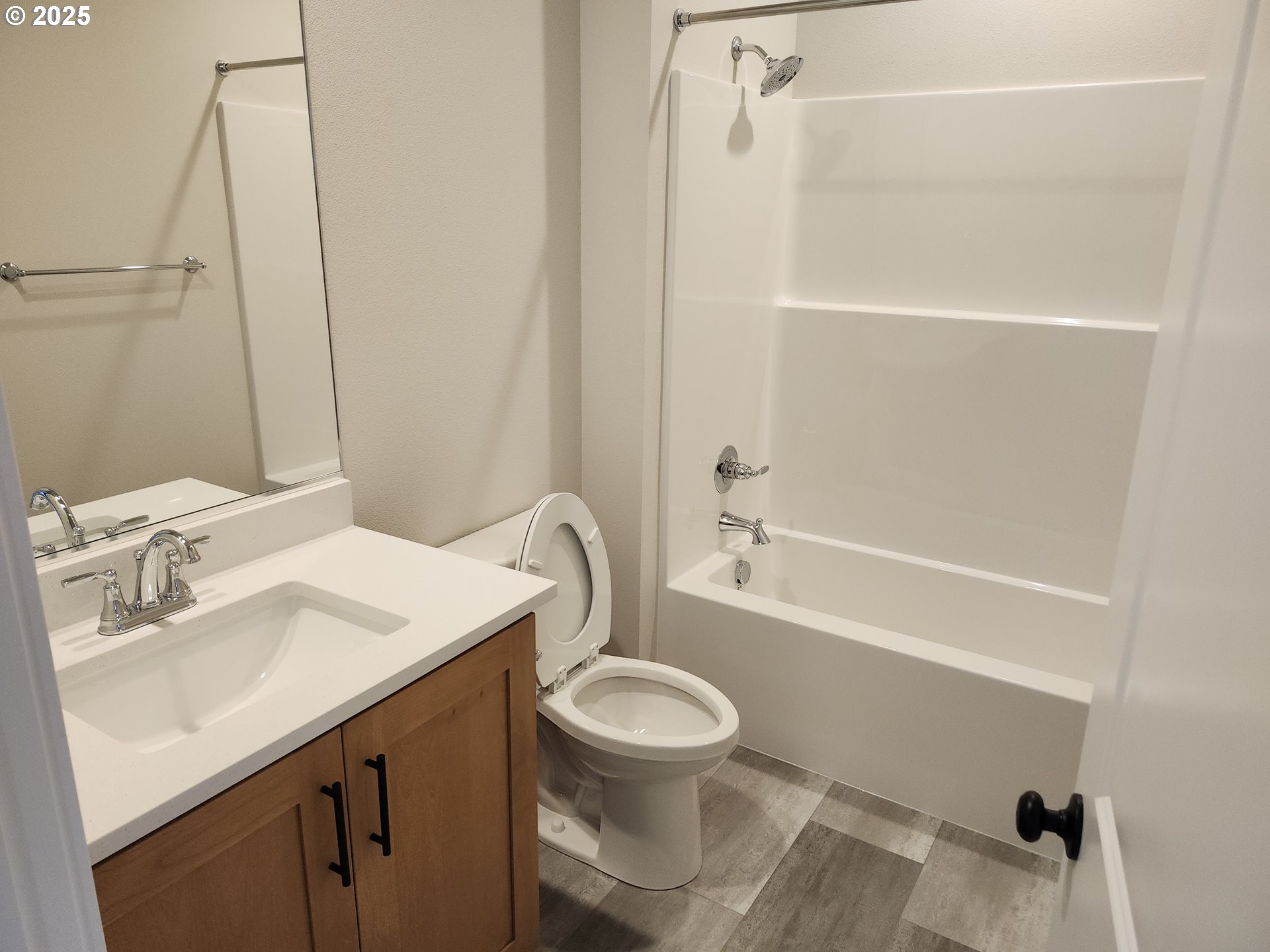 3075 Olympic Street, Unit 35 Woodburn, OR 97071 - Photo 19 of 41