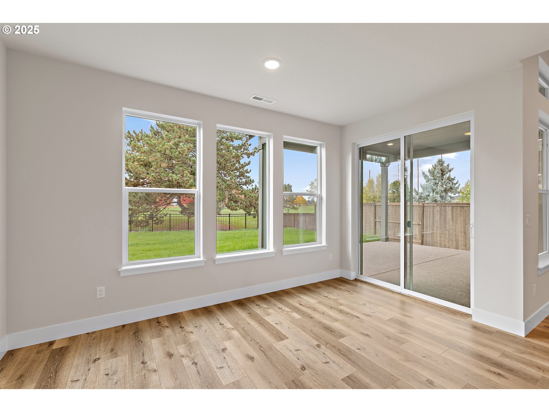 3075 Olympic Street, Unit 35 Woodburn, OR 97071 - Photo 21 of 41