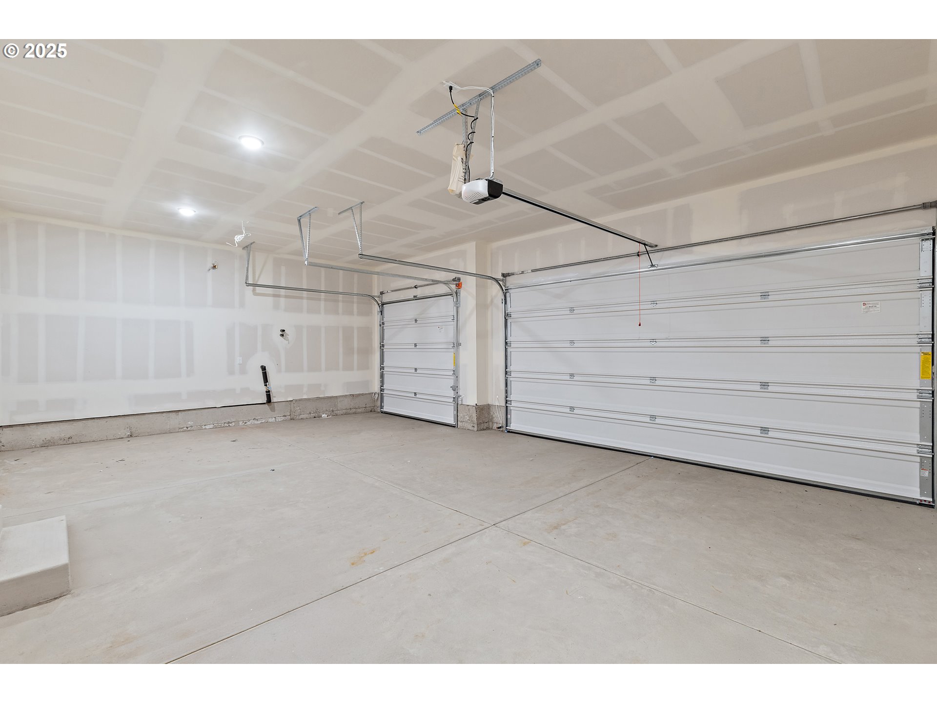 3075 Olympic Street, Unit 35 Woodburn, OR 97071 - Photo 32 of 41