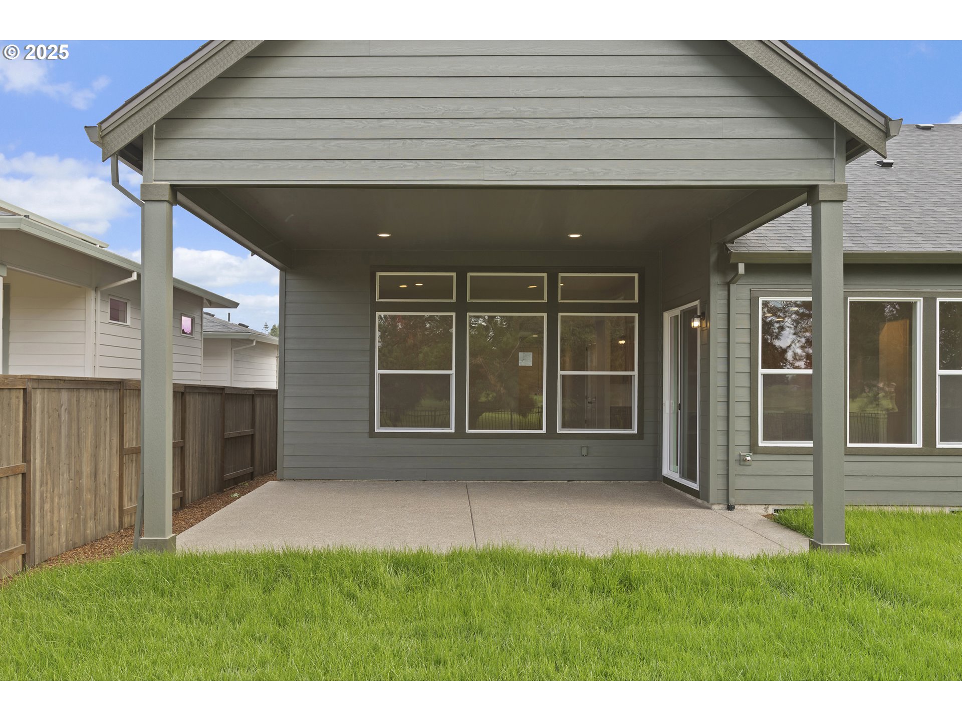 3075 Olympic Street, Unit 35 Woodburn, OR 97071 - Photo 35 of 41