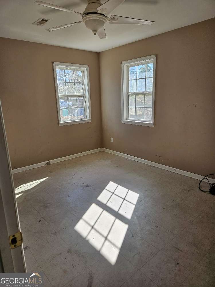 107 Flint Street, Unit 40 Fitzgerald, GA 31750 - Photo 3 of 17