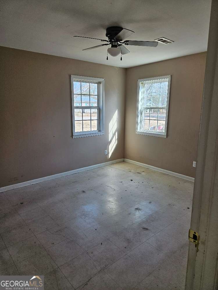 107 Flint Street, Unit 40 Fitzgerald, GA 31750 - Photo 9 of 17