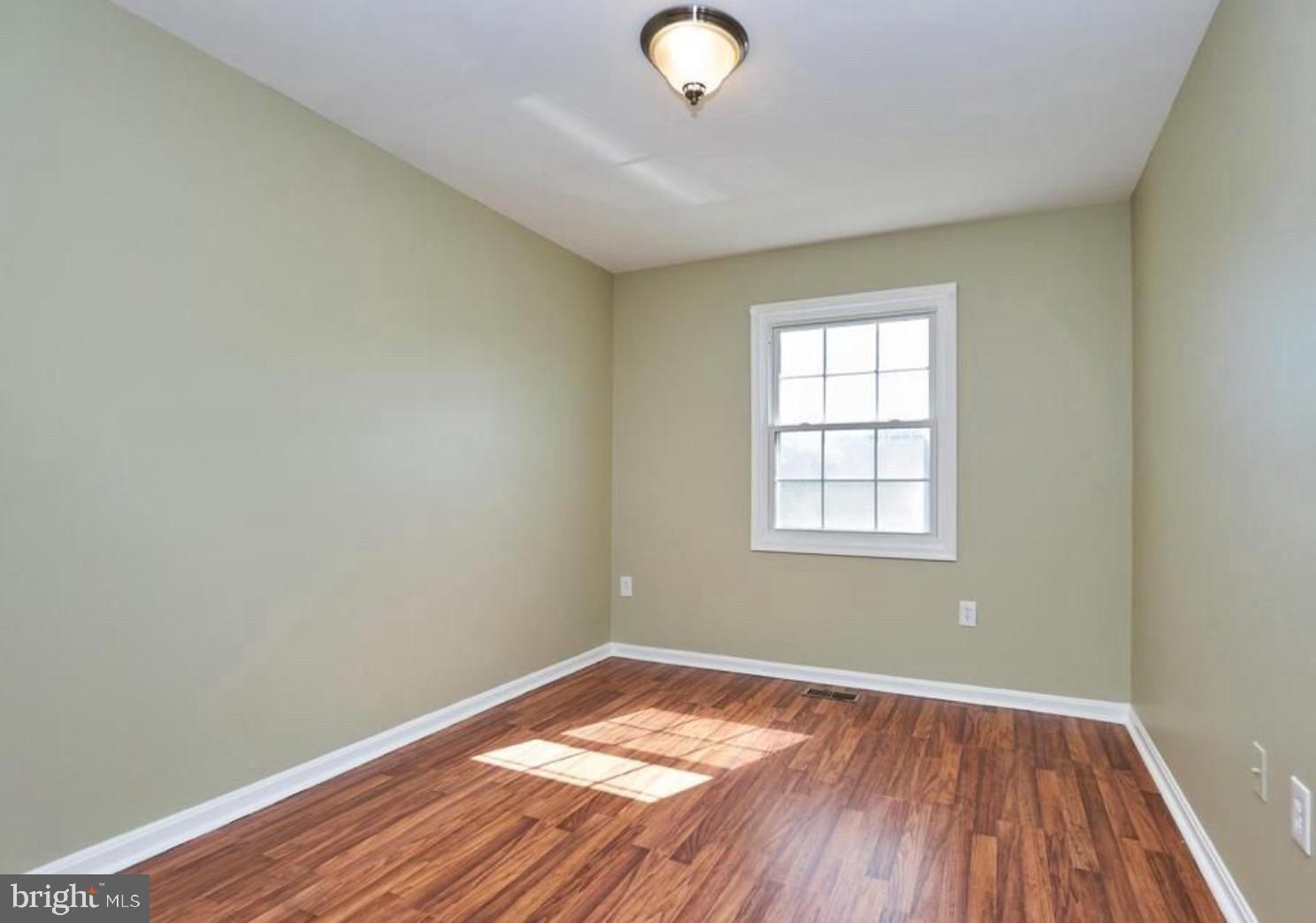 8582 Adamson Street Manassas, VA 20110 - Photo 16 of 22