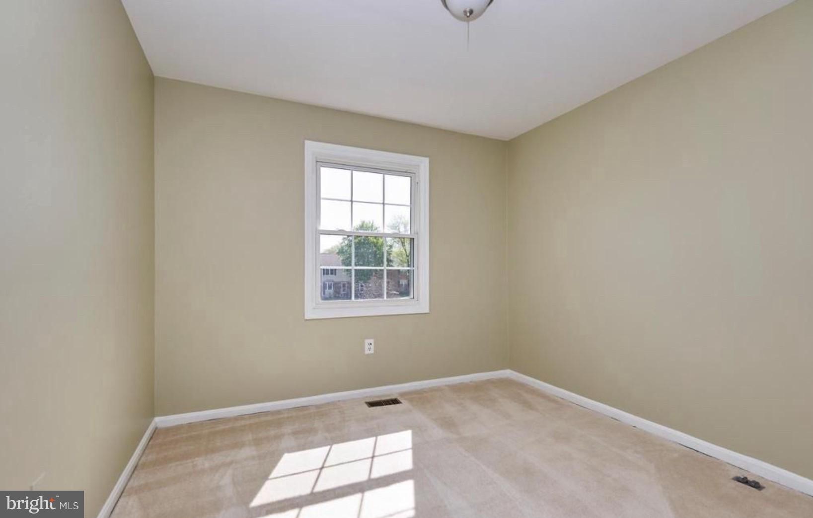 8582 Adamson Street Manassas, VA 20110 - Photo 20 of 22