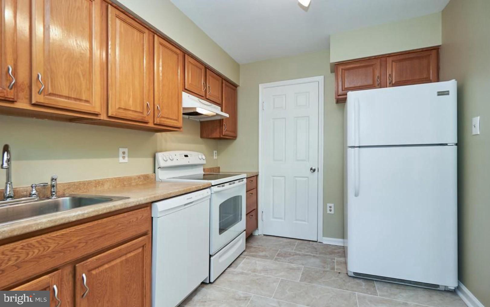 8582 Adamson Street Manassas, VA 20110 - Photo 6 of 22