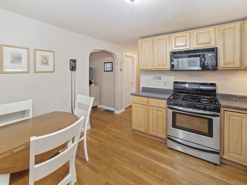 647 Trapelo Road Waltham, MA 02452 - Photo 7 of 35 Gallery Image 7