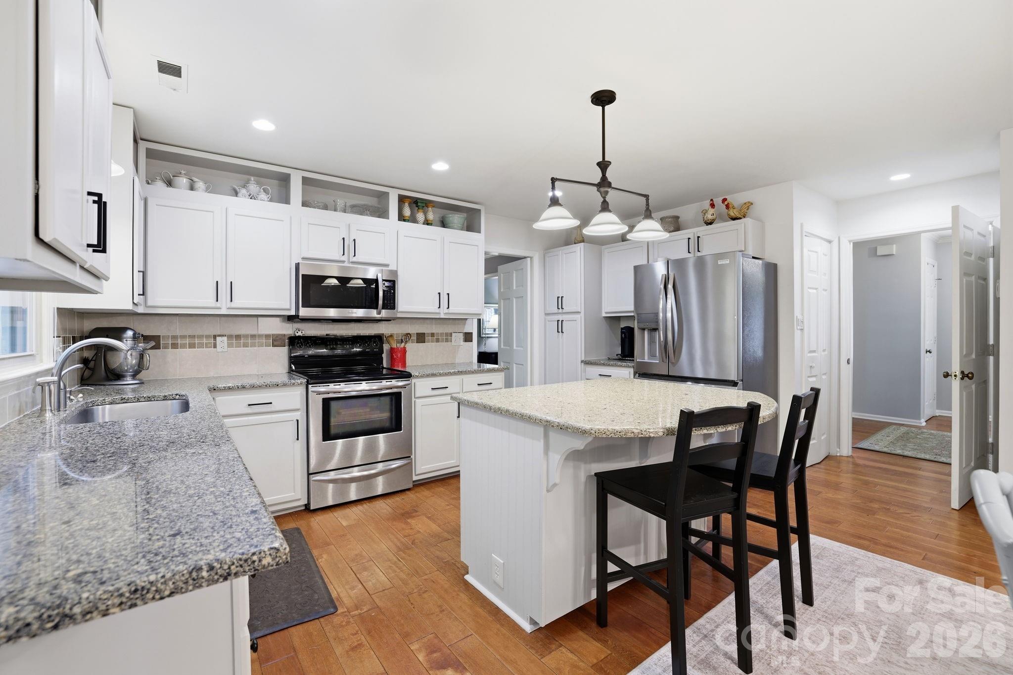 340 Walnut Point Drive Matthews, NC 28105 - Photo 11 of 48