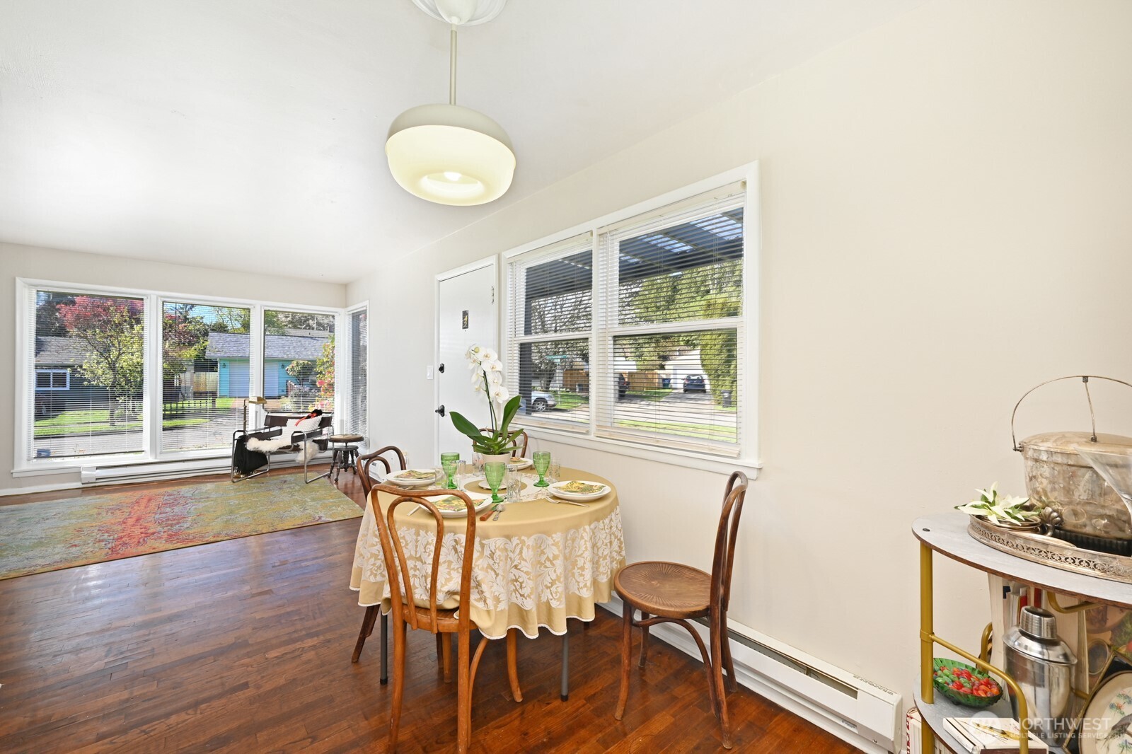 9328 31st Avenue Southwest Seattle, WA 98126 - Photo 11 of 31
