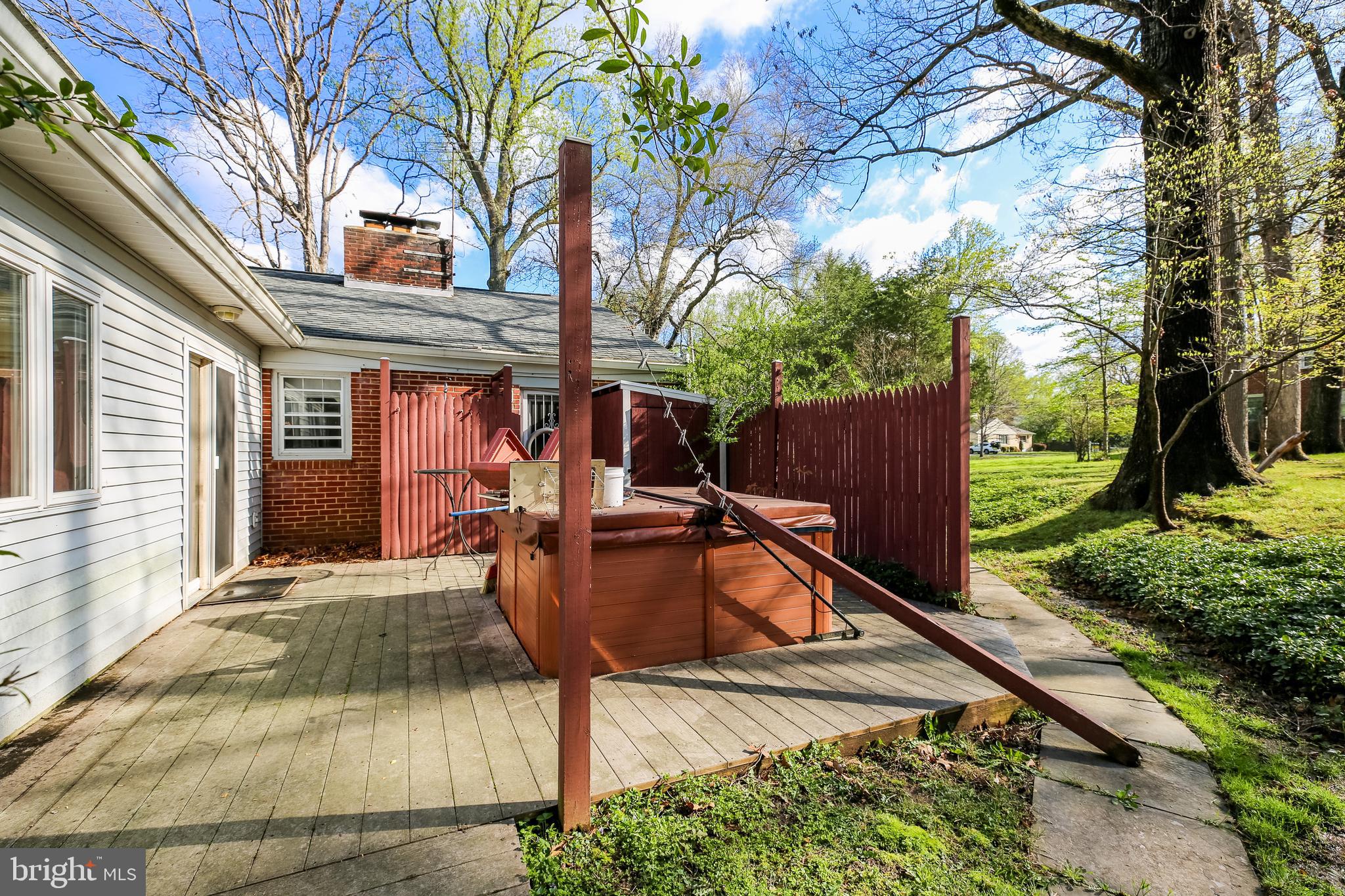 418 Stonington Road Silver Spring, MD 20902 - Photo 11 of 20 Patio