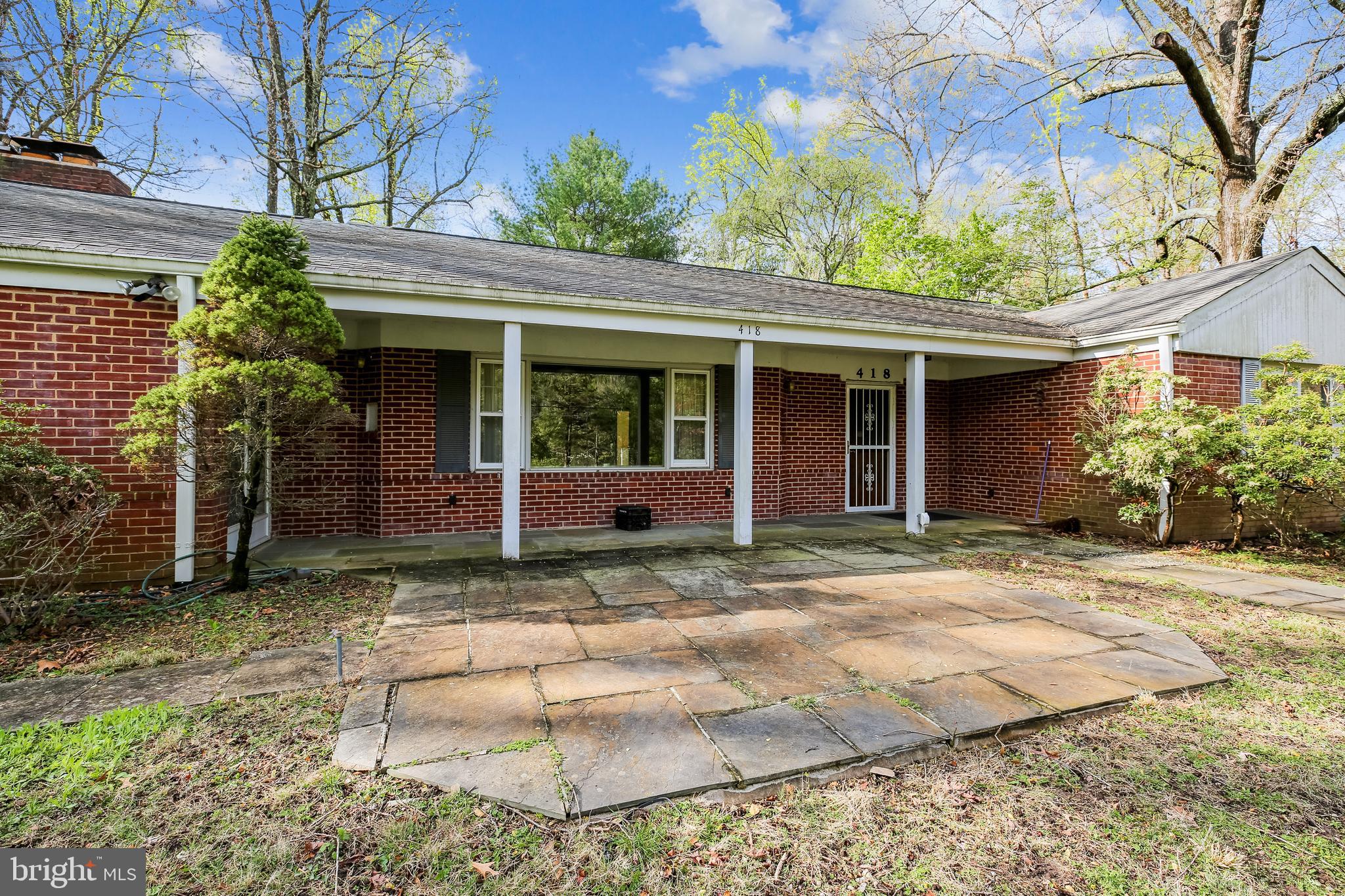 418 Stonington Road Silver Spring, MD 20902 - Photo 4 of 20 Front Porch