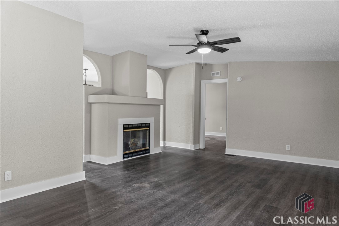 130 Cotton Circle Colbert, GA 30628 - Photo 6 of 43