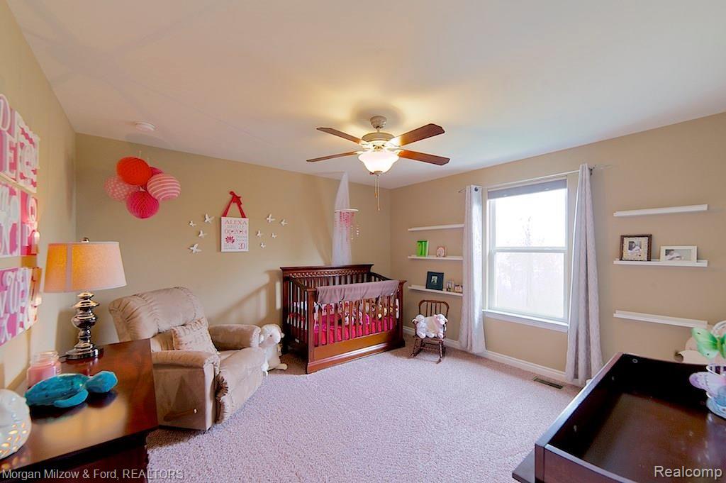 4337 Bluff Point Clarkston, MI 48348 - Photo 34 of 52 Gallery Image 34