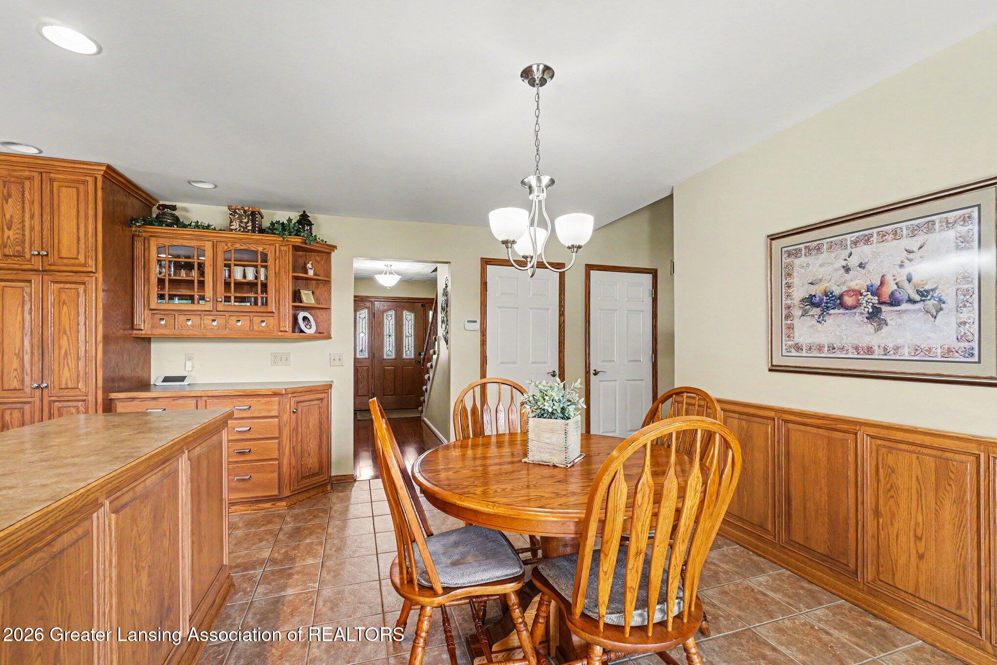 4125 Harper Road Mason, MI 48854 - Photo 9 of 51 009_file_4417