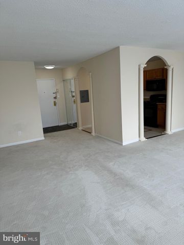 $224,900 | 11801 Rockville Pike, Unit 1006, Rockville, MD 20852